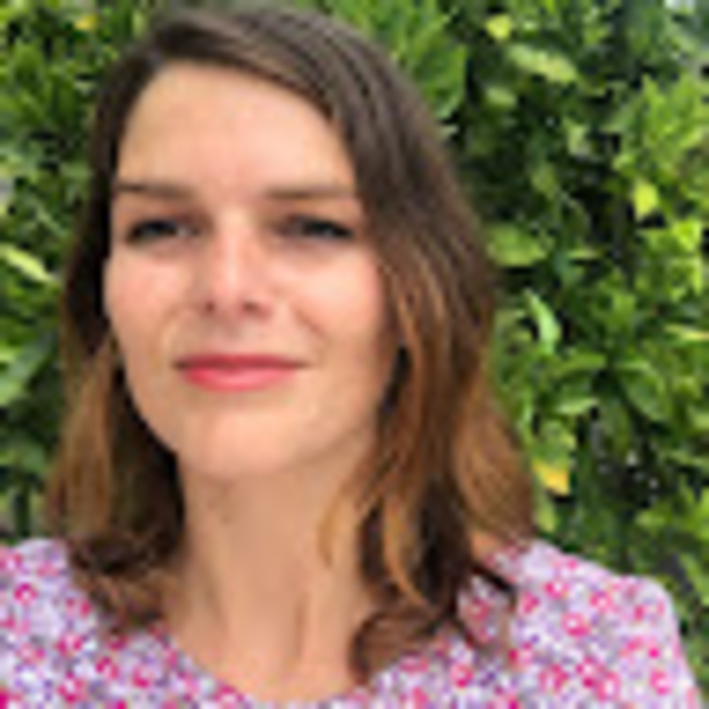 Meet your Posher, Dana